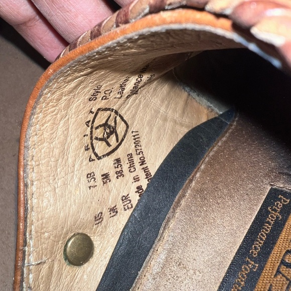 Ariat Brown Leather Slip On Beaded Strap Low heel Clogs Women’s US 7.5 B - Picture 7 of 9